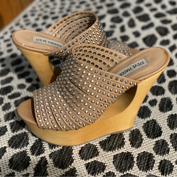 Steve Madden Shoes - Steve Madden Platform Cutout Wedge Heeled Sandal